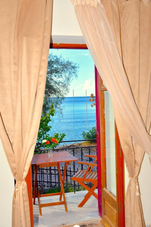 Hermes Hotel Mythimna Exterior photo